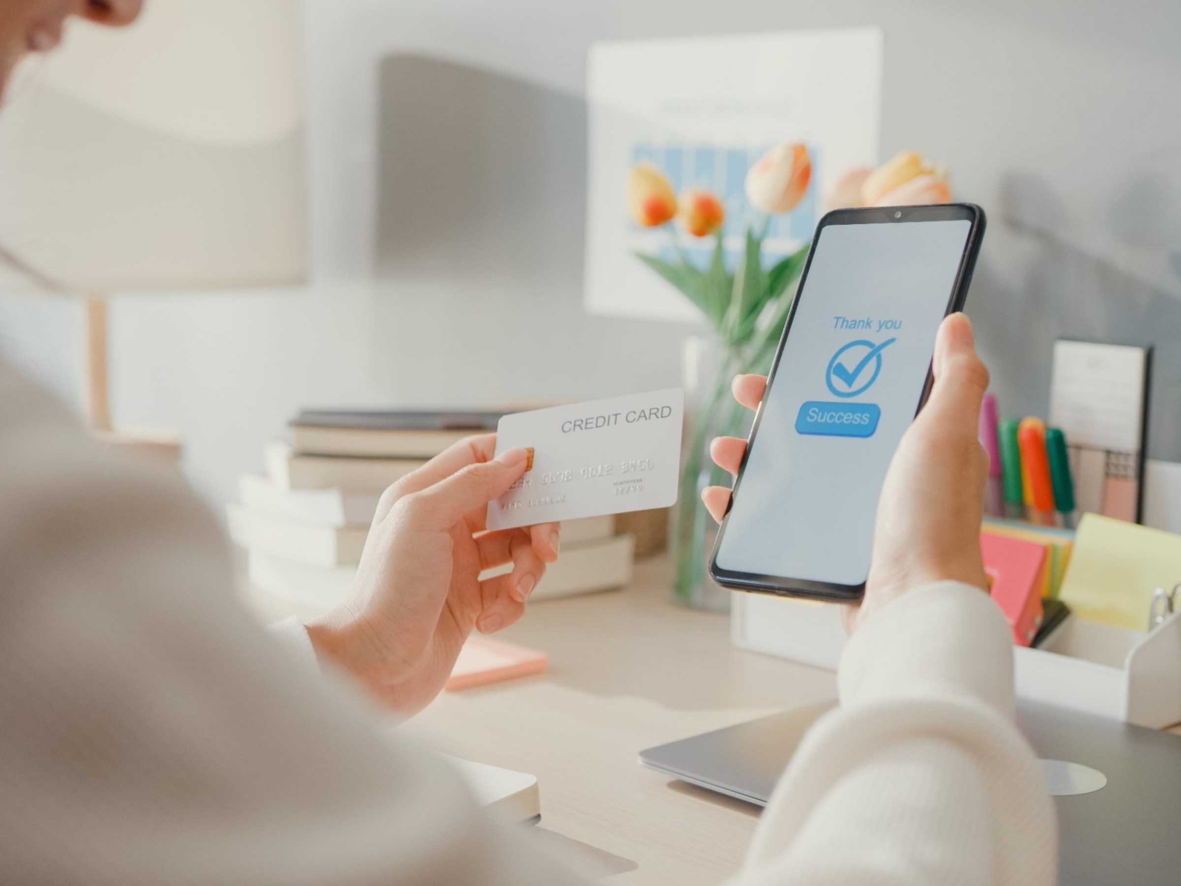 With us, E-commerce becomes simple again. Better conversion guaranteed! With us, E-commerce becomes simple again. Better conversion guaranteed!